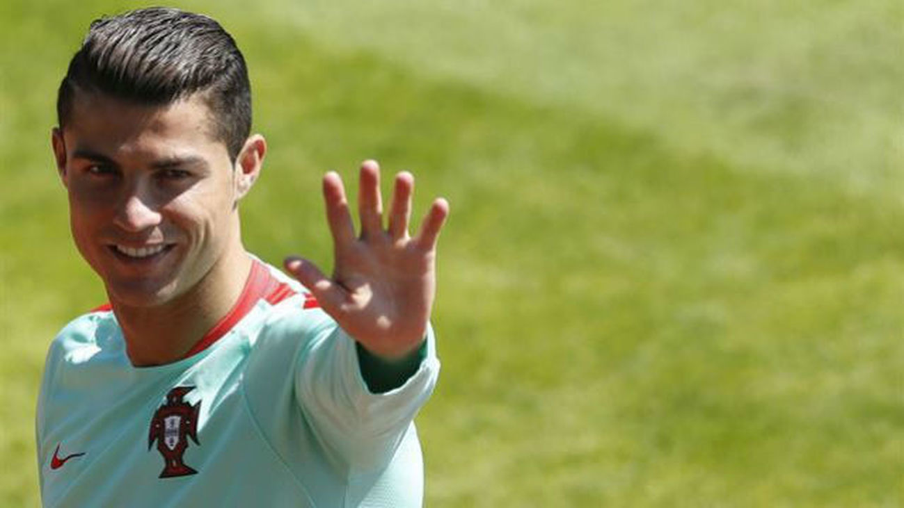 Cristiano: "Yo creo, mis compañeros creen y Portugal cree"