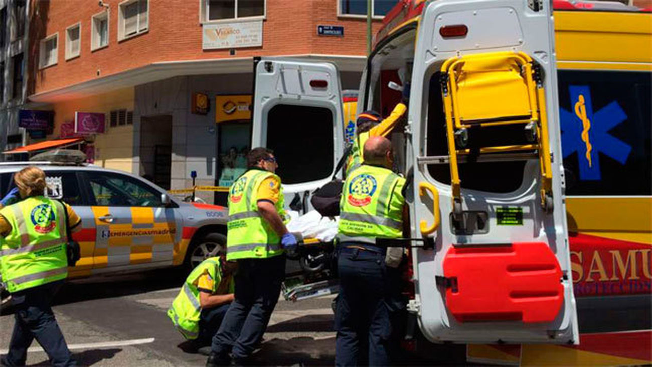 Un hombre de 77 años muy grave tras sufrir la semiamputación de las piernas