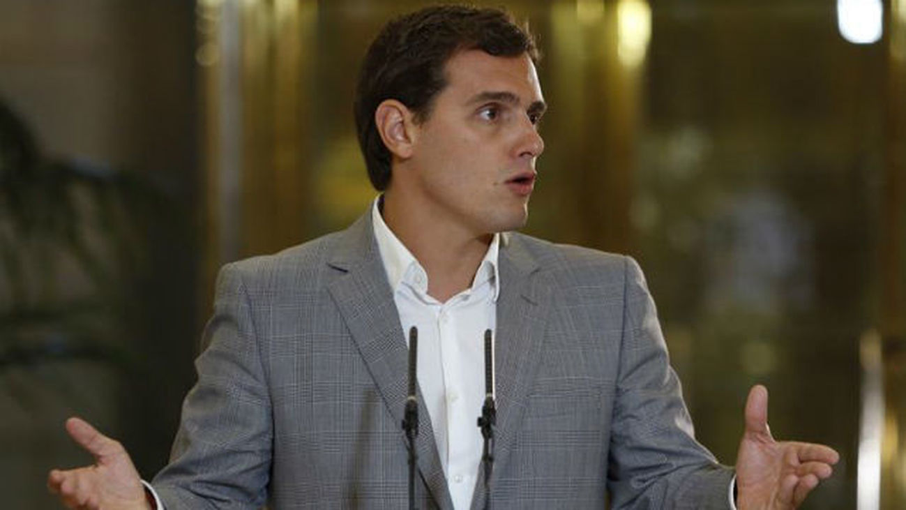 Rivera urge al PSOE a "poner en marcha la legislatura"