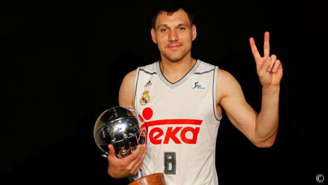 Maciulis renueva dos temporadas con el Real Madrid