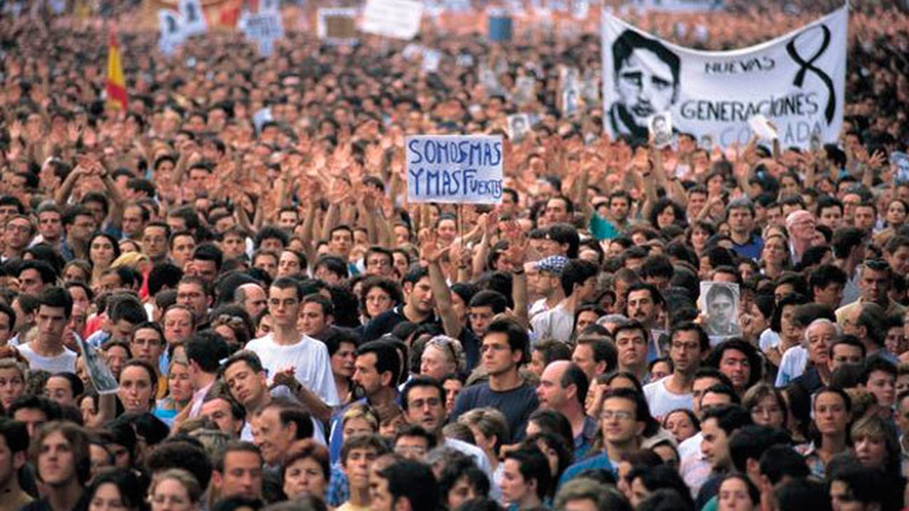 Manifestación en Madrid para condenar el asesinato de Miguel Ángel Blanco