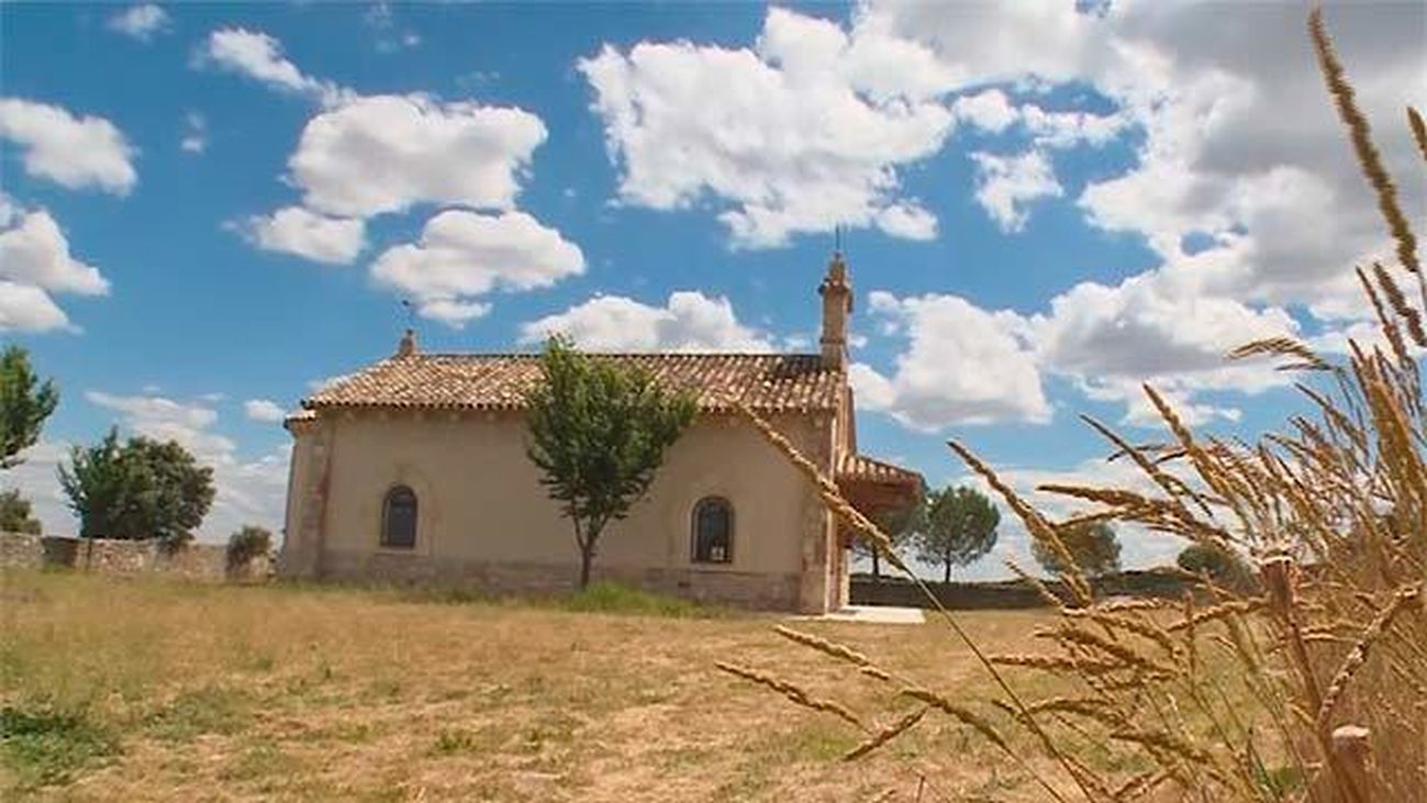 San Agustín de Guadalix: La Virgen de Navalazarza preside la dehesa de Moncalvillo