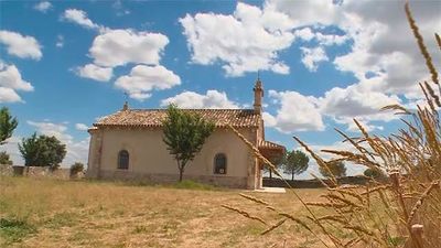 San Agustín de Guadalix: La Virgen de Navalazarza preside la dehesa de Moncalvillo
