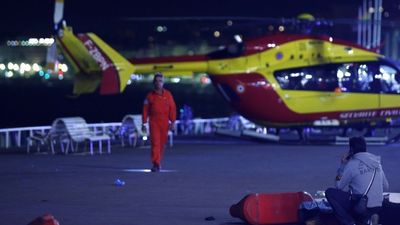 Atentado en Niza: Decenas de muertos y heridos tras ser arrollados por un camión