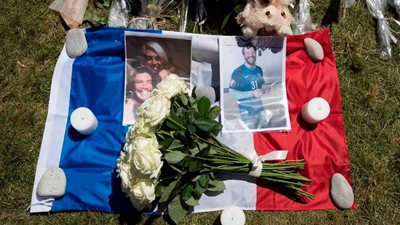 El terrorista de Niza se radicalizó muy rápidamente, según ministro Interior