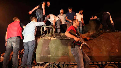 La comunidad internacional condena el intento de golpe en Turquía