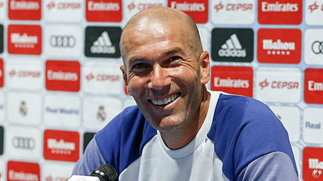 Zidane: “Estoy contento con la plantilla que tenemos, acabamos de ganar la Champions”