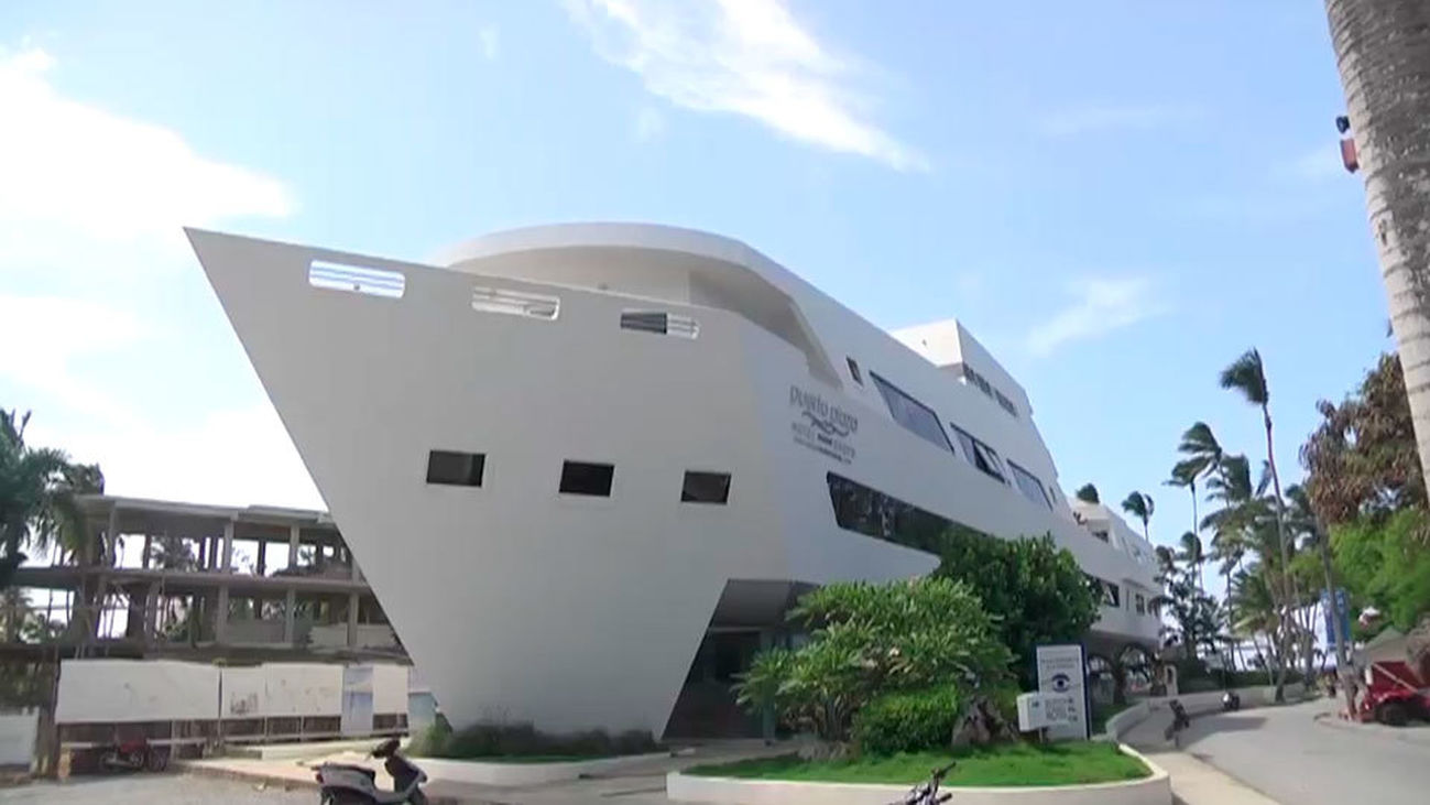 Un hotel con forma de barco en Las Terrenas