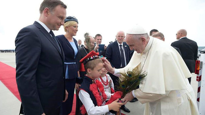 El Papa llega a Cracovia para asistir a la Jornada Mundial de la Juventud