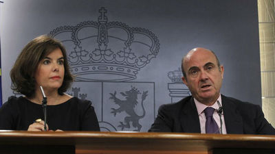 El Gobierno sube la previsión de PIB al 2,9% en 2016 y la baja al 2,3% en 2017