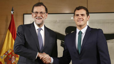 Rivera y Rajoy abren una "línea directa" para el techo de gasto y presupuesto