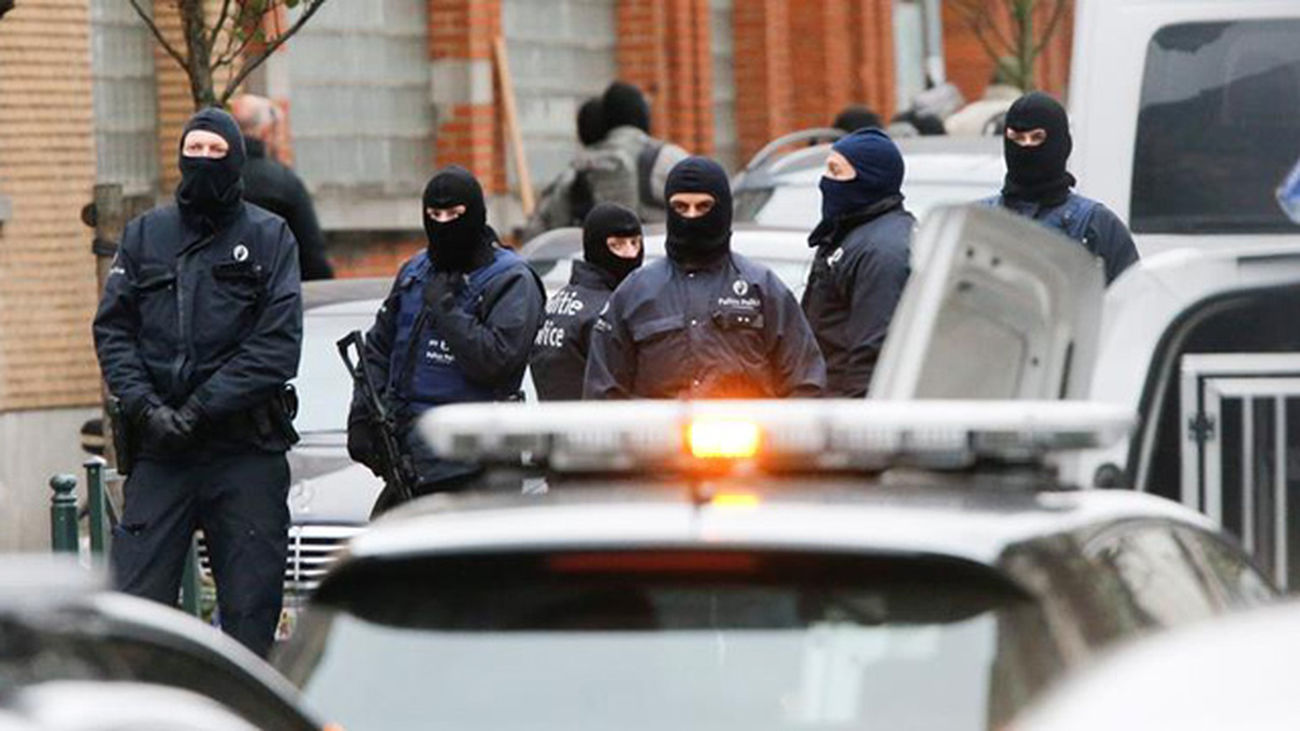 Un hombre hiere a machetazos a dos policías en Bélgica al grito de "Alá es grande"