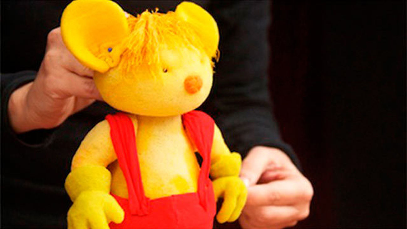 Los títeres hacen su agosto en El Retiro