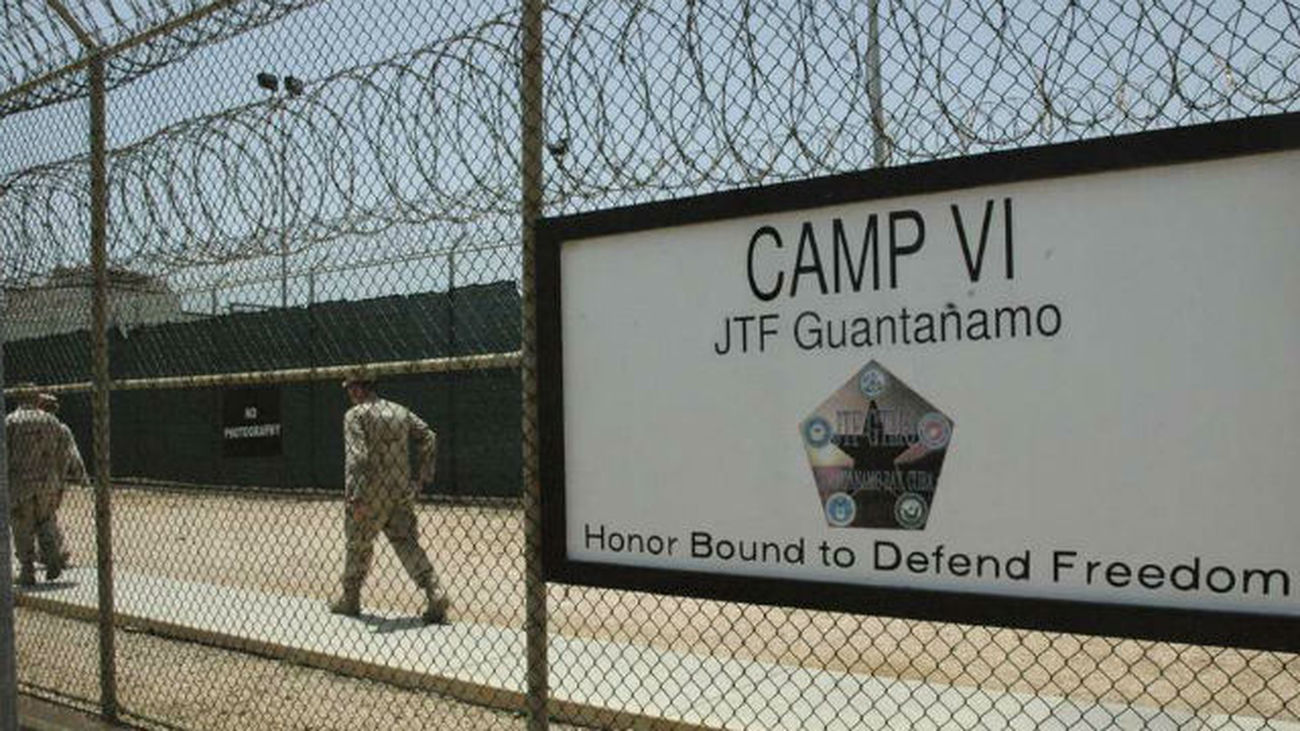 EE.UU. transfiere 15 presos de Guantánamo a Emiratos Árabes Unidos