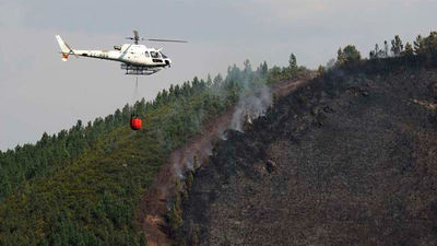 Galicia cuenta con cinco incendios pendientes de extinción