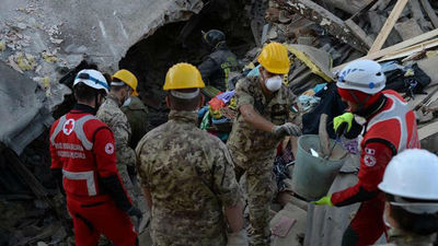 Sube a 278 el número de muertos por el terremoto en Italia
