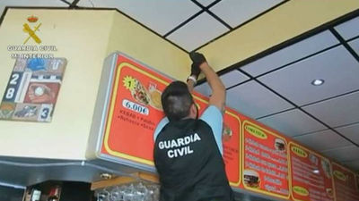 Seis detenidos que utilizaban un bar y un restaurante de Pinto para distribuir droga