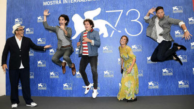 Venecia se rinde al musical, a Gosling, Stone y Chazelle con 'La la Land'