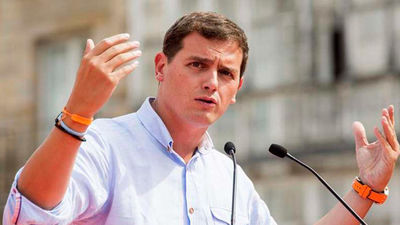 Rivera espera que el PSOE "salga del no" y el PP "ceda y negocie