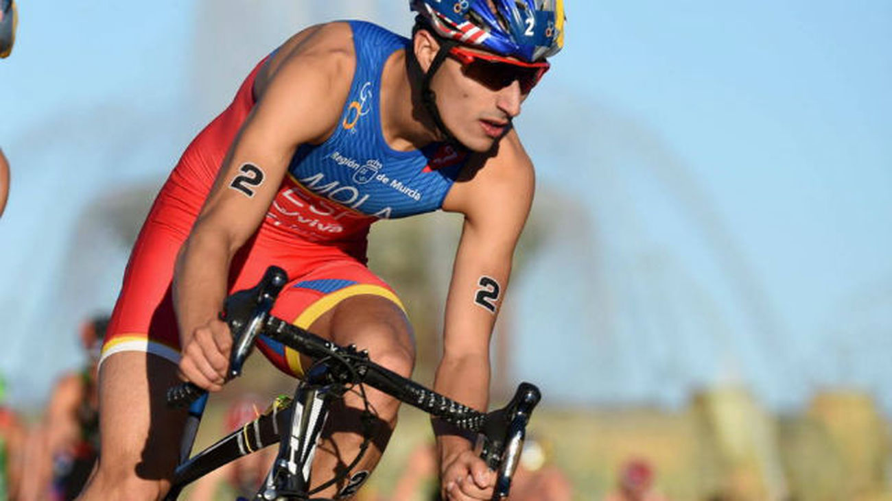 Fernando Alarza y Miriam Casillas, nuevos campeones de España de triatlón