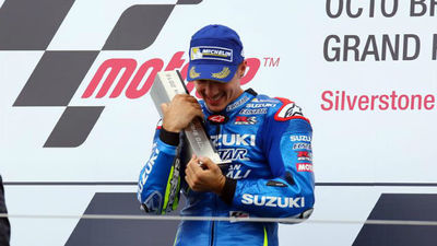 GP Gran Bretaña: Viñales reina en Silverstone y Márquez regala tres puntos a Rossi