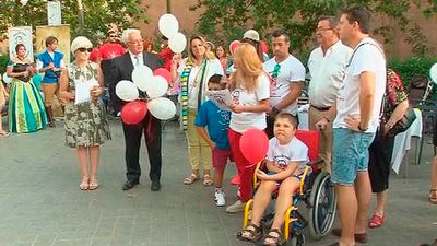 Sánchez Martos muestra su compromiso con los pacientes de la enfermedad de Duchesne