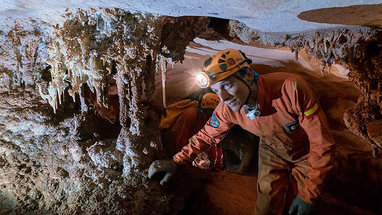 Pedro Duque viaja al centro de la Tierra