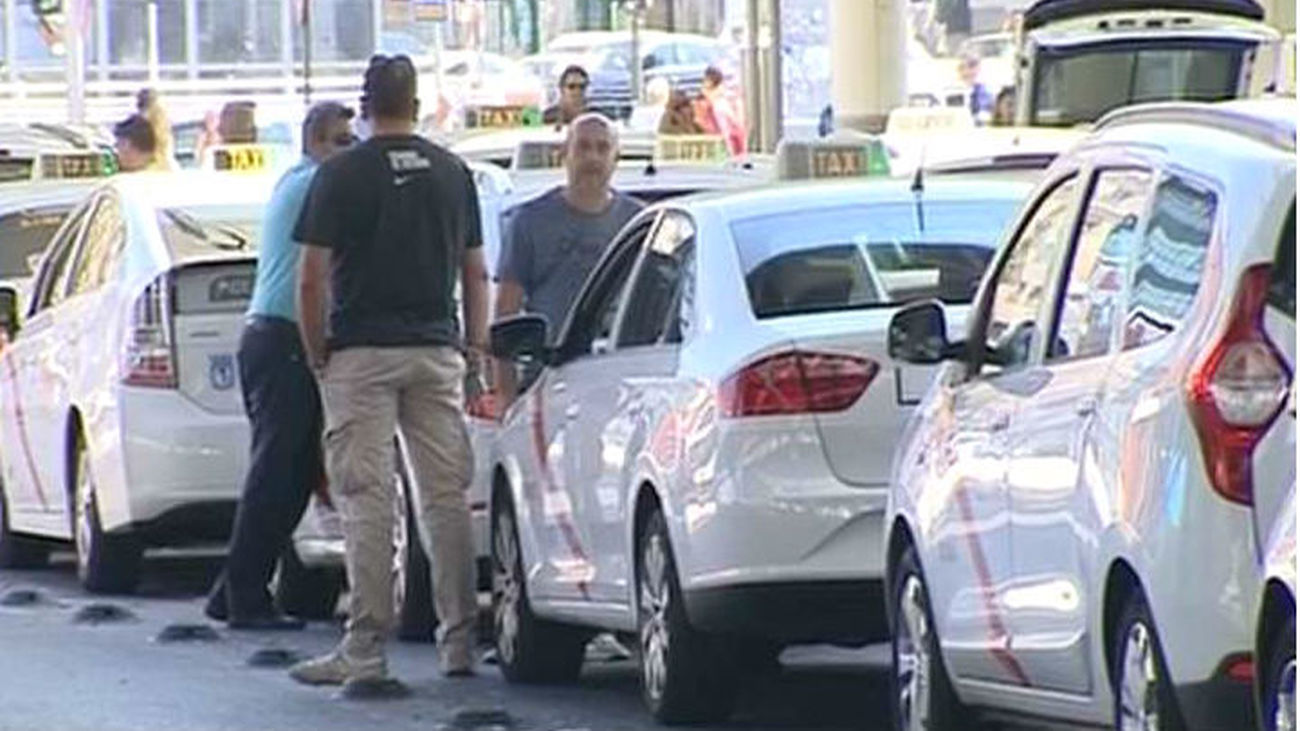 Los taxistas madrileños tendrán libre elección de vehículos