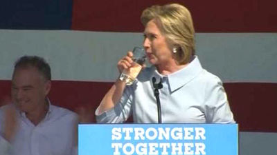 Hillary Clinton reanuda su campaña tras superar una neumonía