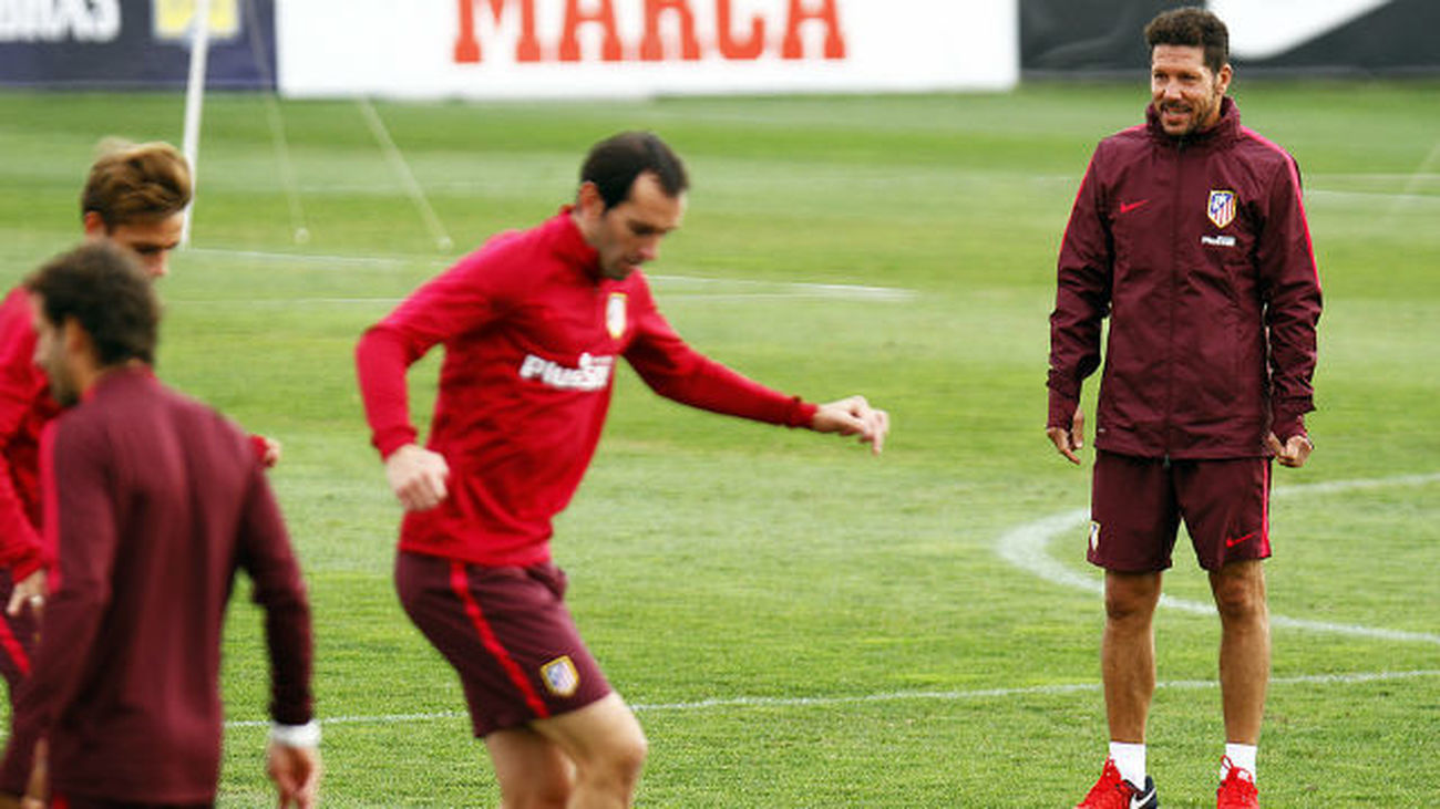 El Atlético prepara el duelo contra el Sporting con todos excepto Tiago