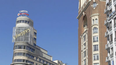 El Ayuntamiento cierra el centro de Madrid al vehículo privado por Navidad