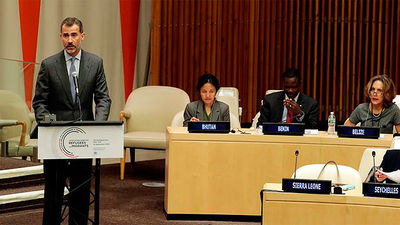 Felipe VI apela a responder con generosidad a los refugiados y migrantes