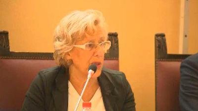 Carmena quiere que los alcaldes puedan dar un estatus legal a los refugiados