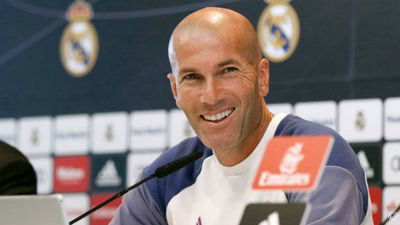 Zidane: "¿Récord? No hemos ganado nada, esto es muy largo"