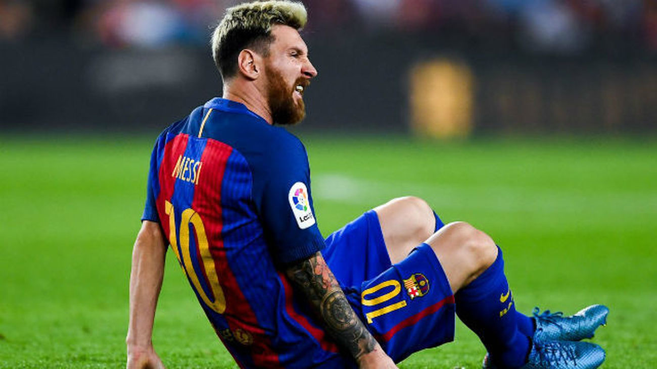 Messi estará tres semanas de baja por una rotura del aductor