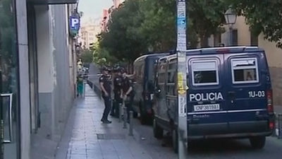 La Policía detiene por primera vez a una banda que vendía casas okupadas