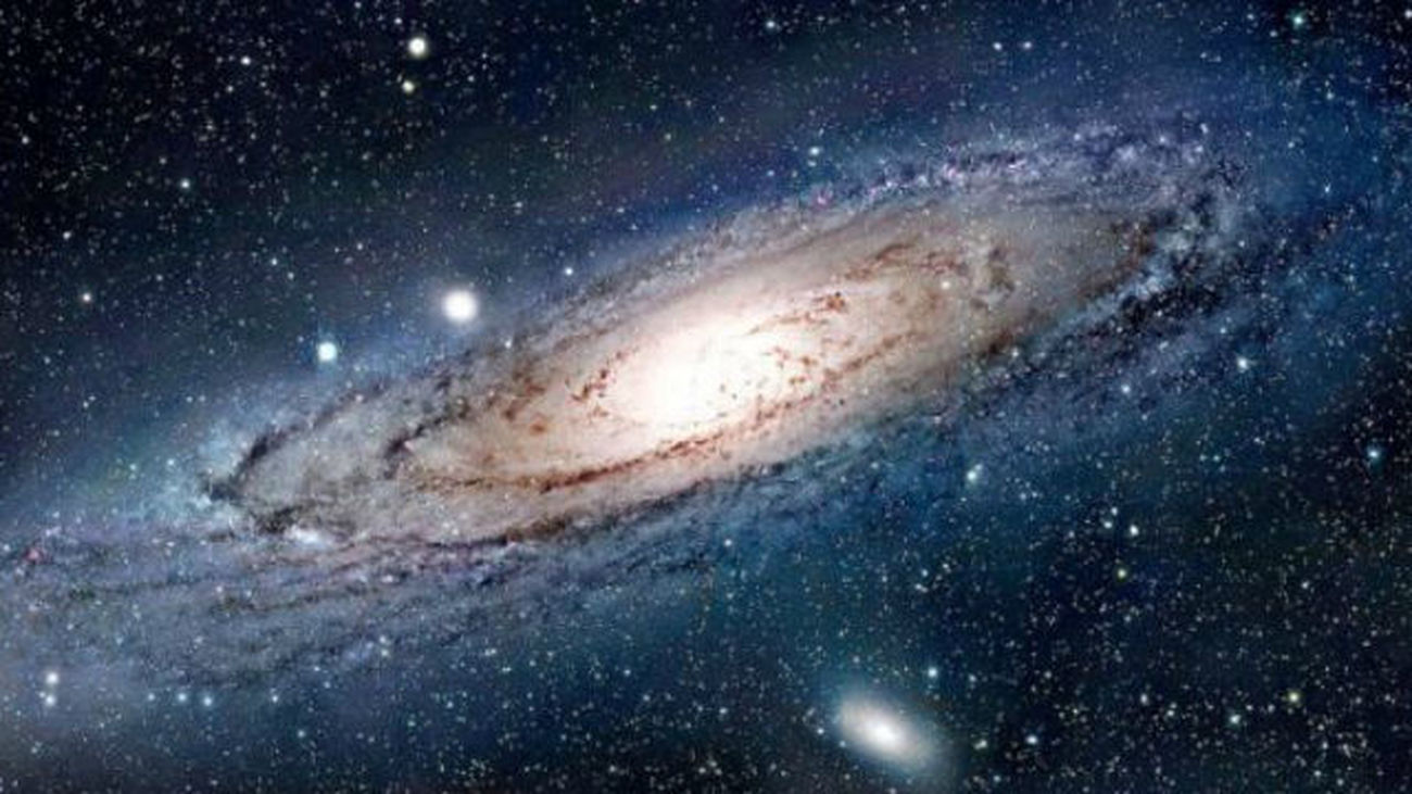 Un estudio concluye que el universo se expande uniformemente