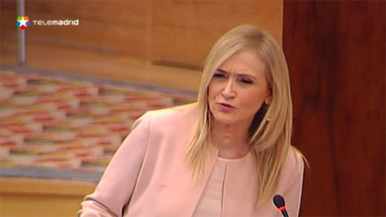 Cifuentes negociará con Hacienda los presupuestos ante el "bloqueo" del PSOE