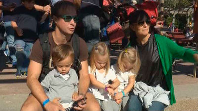 Más de 2.000 gemelos y trillizos acuden disfrazados a Faunia