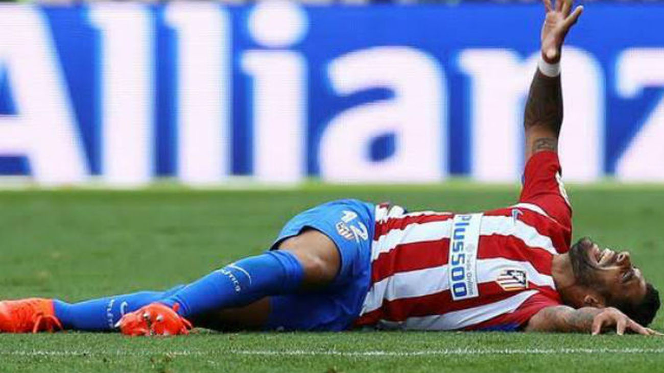 Augusto se rompe el ligamento cruzado