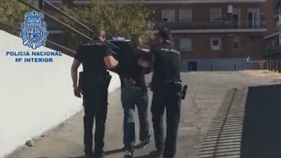 Detenido uno de los ladrones que asaltaron a un anciano en un callejón de Villaverde