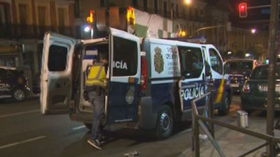 Desalojan la glorieta de San Bernardo, en Madrid, tras identificar a un hombre que portaba una granada