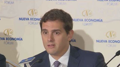 Rivera pide al PP y PSOE que se sienten ya a negociar el Gobierno