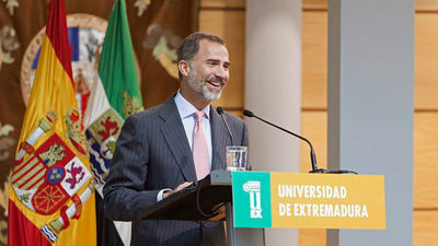 El Rey destaca el papel de la Universidad para crear "personas íntegras"