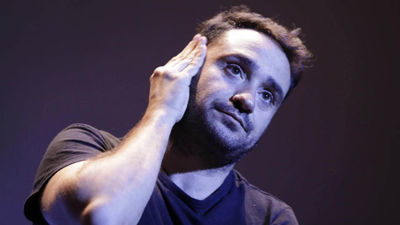 El director Juan Antonio Bayona seduce a 2.000 estudiantes en Sitges