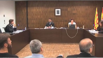 Los jueces advierten a los ediles de Badalona que su actitud es un "serio ataque"