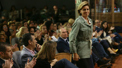 Cospedal defiende la política por la gente frente al "quítate tú que voy yo"