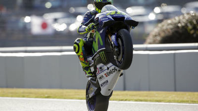 GP Japón: Rossi 'roba' la pole a Márquez y Lorenzo