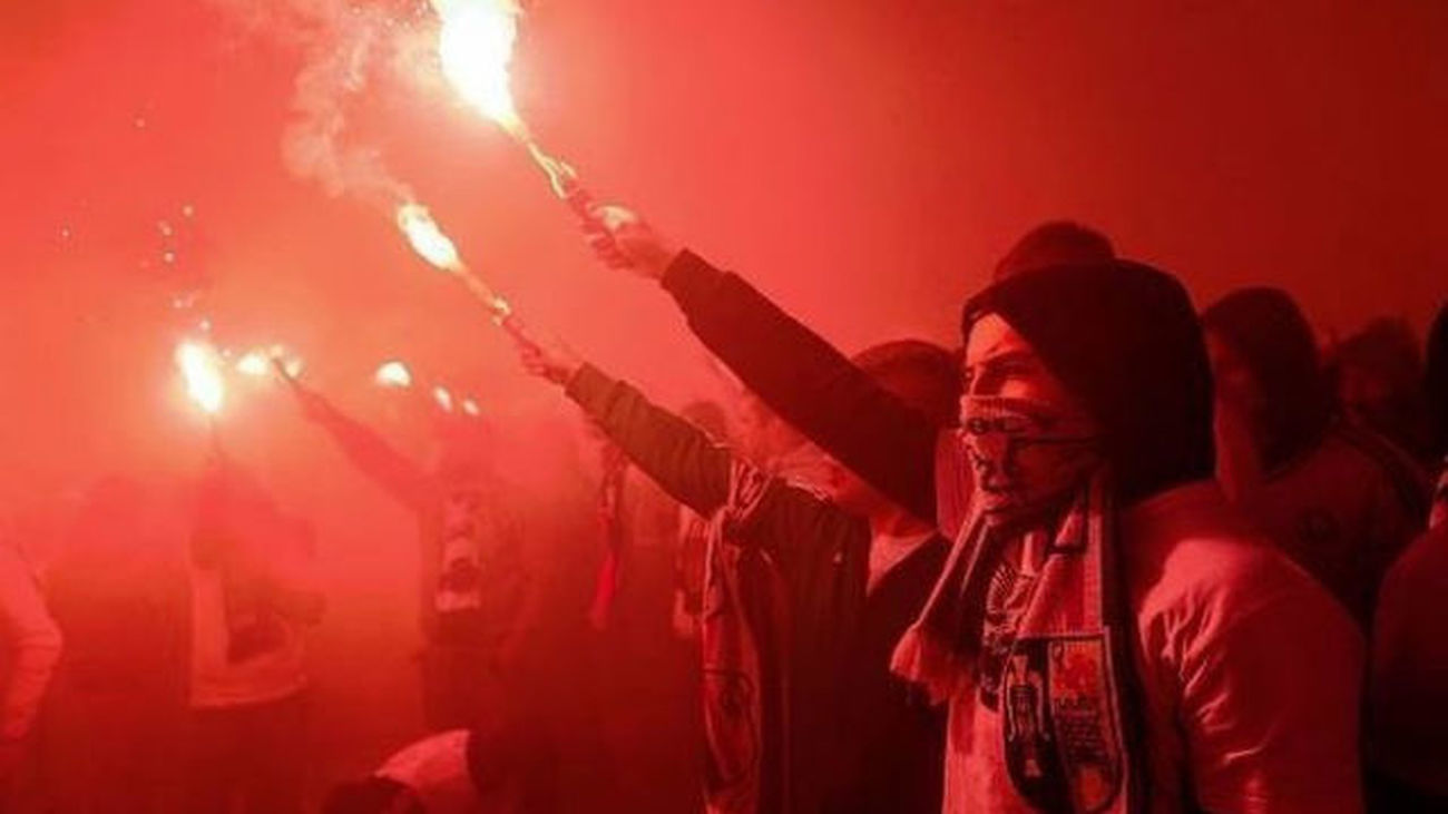 Detenidos tres ultras del Legia por destrozos en un bar en Latina