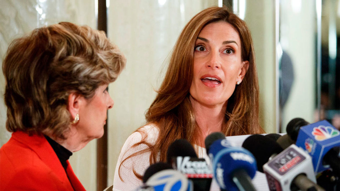 Una instructora de yoga denuncia a Trump por manosearla